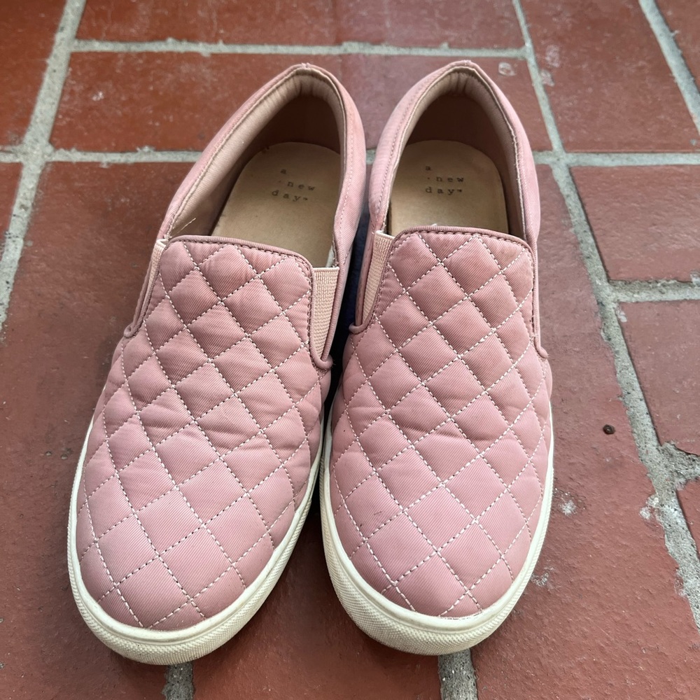 A New Day pink slide on sneakers